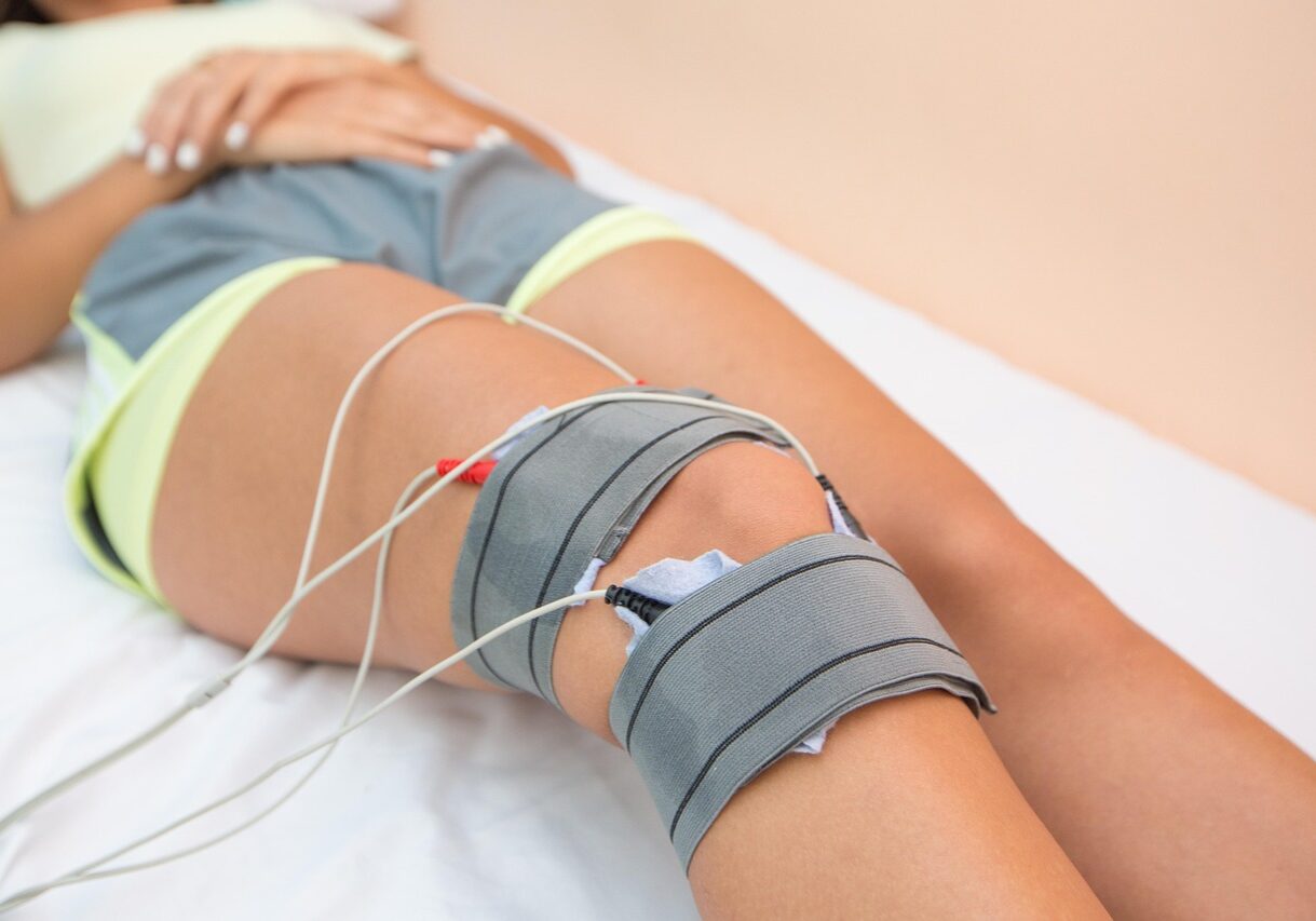 physiotherapy, treatment, legs, knees, pressure, equipment, hospital, clinic, analysis, cure